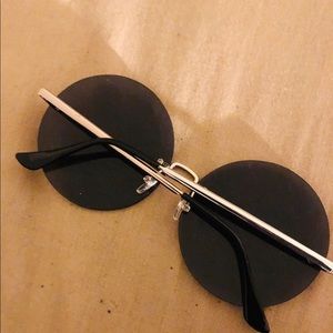 SOLD !!!Black sunglasses